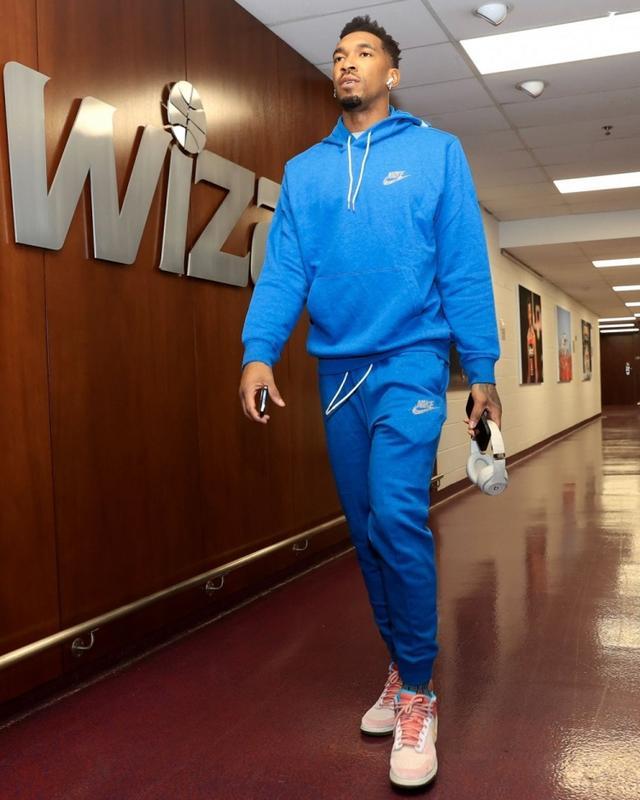 降低其持球 降低其持球